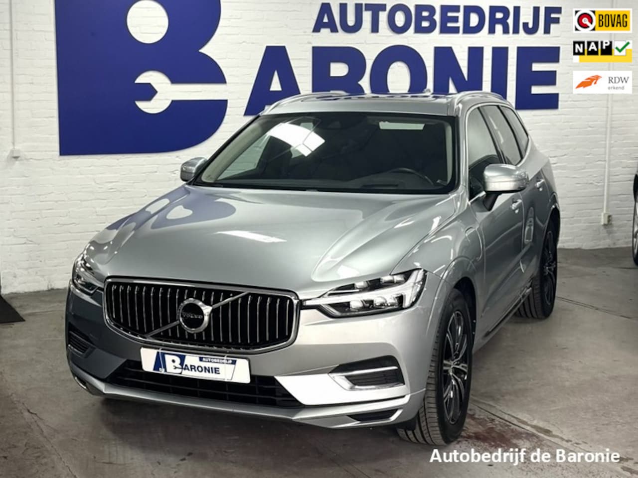 Volvo XC60 - 2.0 T8 Twin Engine AWD Inscription 2.0 T8 Twin Engine AWD Inscription, luchtvering - AutoWereld.nl