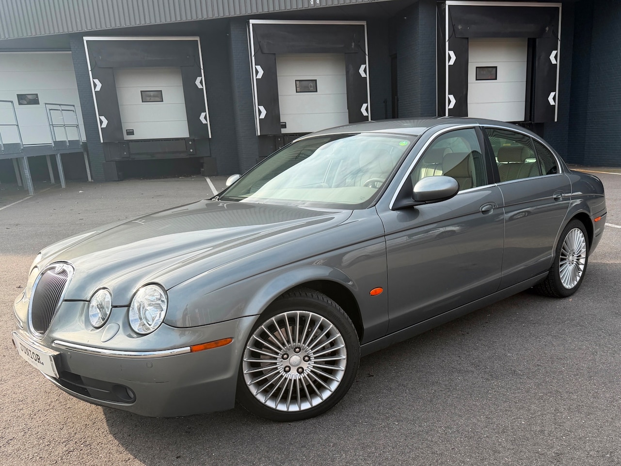 Jaguar S-type - 4.2 V8 Executive 2EEIG/AUTOMAAT/LMV/NAVI/CLIMA/CRUISE - AutoWereld.nl
