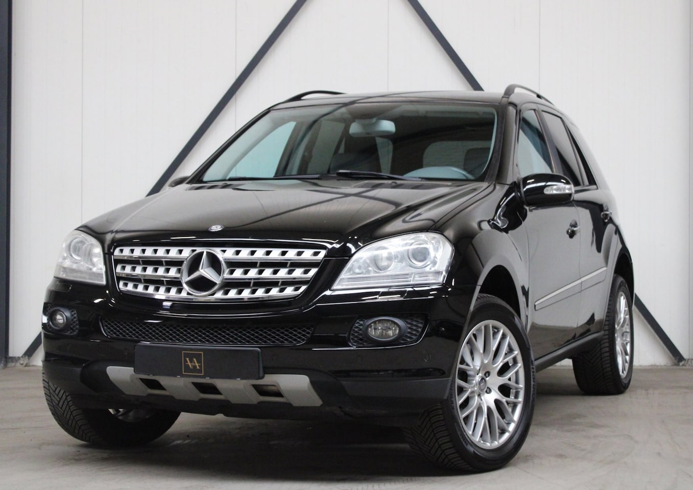 Mercedes-Benz M-klasse - 350 l Youngtimer l Xenon l NAVI l Trekhaak - AutoWereld.nl