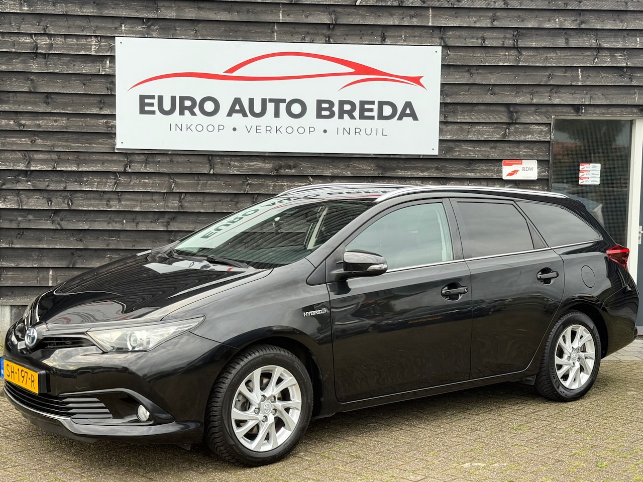 Toyota Auris - 1.8 Hybrid Dynamic 1.8 Hybrid Dynamic - AutoWereld.nl