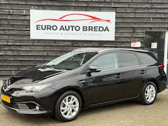 Toyota Auris - 1.8 Hybrid Dynamic
