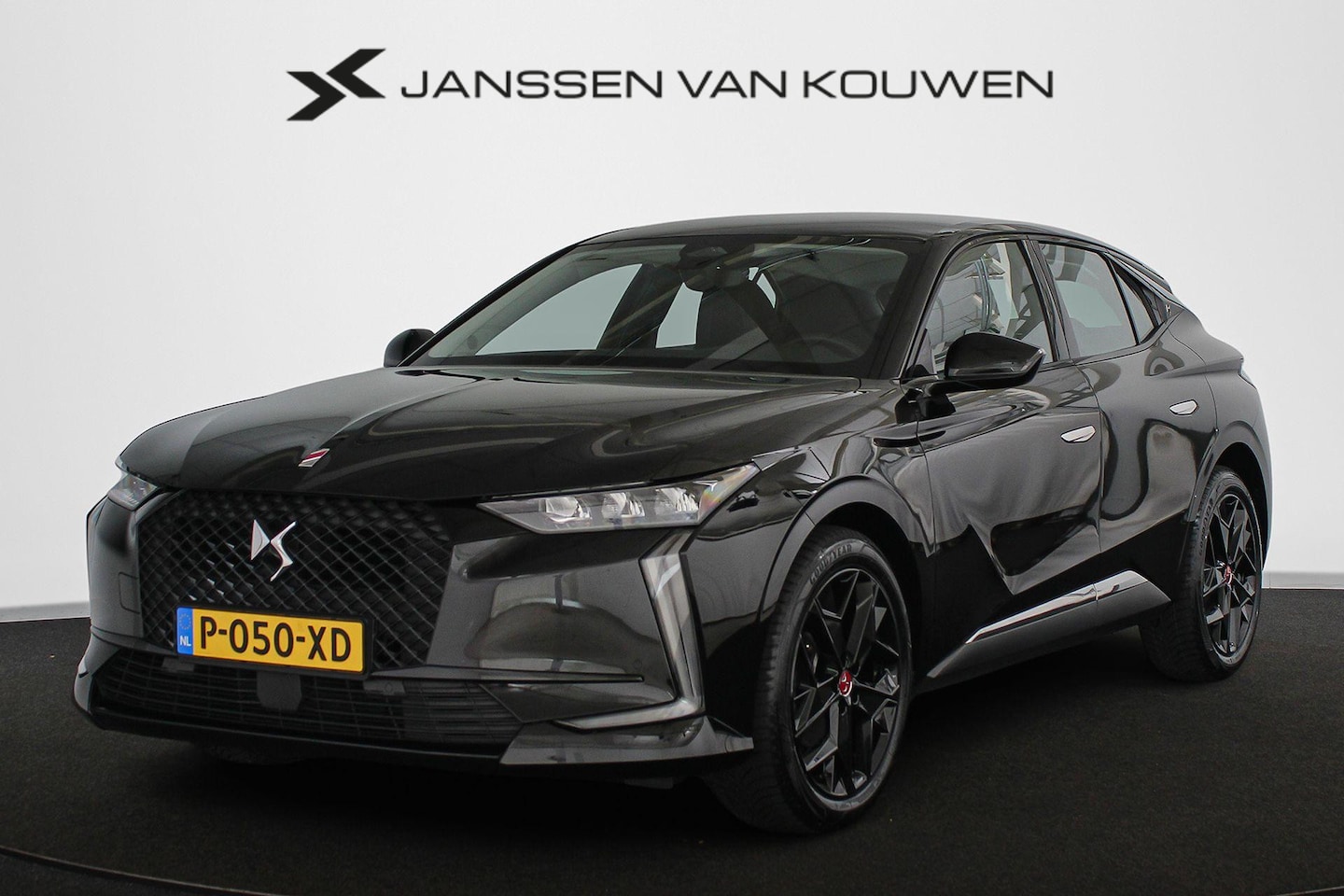DS 4 - 1.2 PureTech Performance Line Trekhaak Camera Apple CarPlay - AutoWereld.nl
