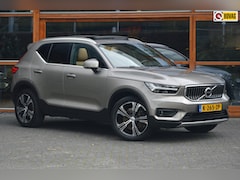 Volvo XC40 - T5 Hybride Inscription | Panoramadak | Camera | Trekhaak | Stoel + Stuur Verwarmd | Standk
