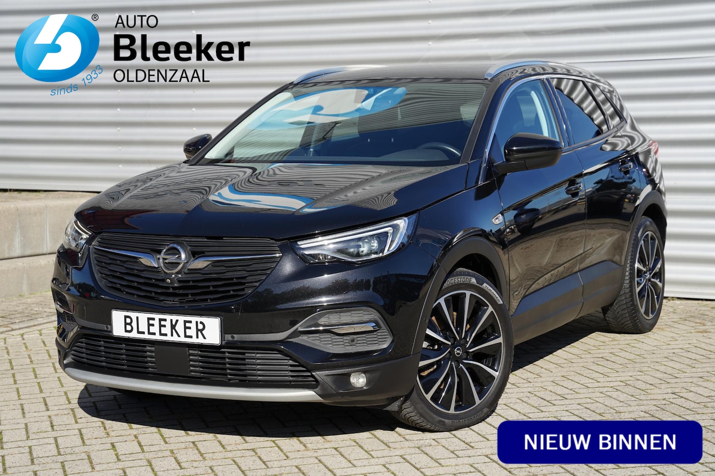 Opel Grandland X - 1.6T 225pk Hybrid Ultimate Aut. Carplay Leer - AutoWereld.nl