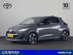 Toyota Yaris - 1.5 Hybrid 130 Executive *DEMO* | Metaallak | Camera | LED Koplampen |