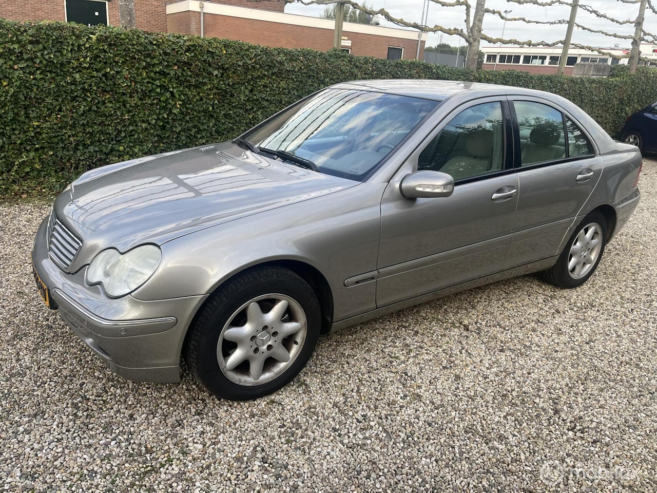 Mercedes-Benz C-klasse - 240 Avantgarde 240 Avantgarde - AutoWereld.nl
