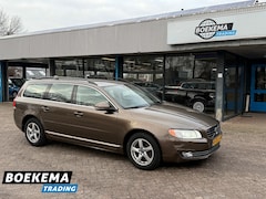 Volvo V70 - 1.6 T4 Nordic+ Leer Stoelverw Navigatie Cruise