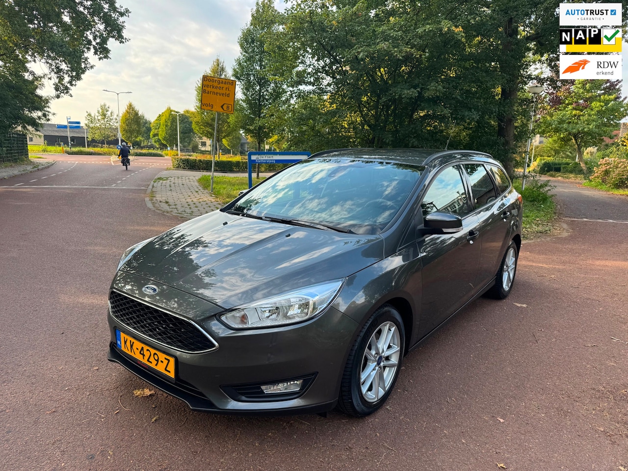 Ford Focus Wagon - 1.0 Trend|Navi|NAP|PDC|Cruise|Trekhaak| - AutoWereld.nl