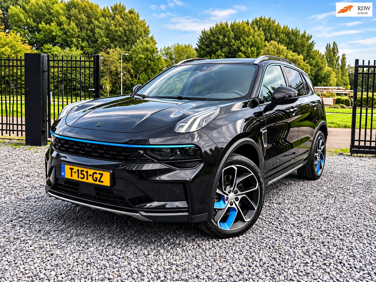 Lynk & Co 01 - 1.5 / NAP / Panorama dak / Zwart hemel / Dealer onderhouden / BTW / - AutoWereld.nl