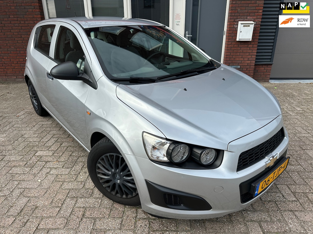 Chevrolet Aveo - 1.2 LS / Airco / Cruise / LM / NAP - AutoWereld.nl