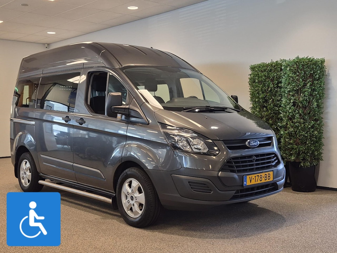 Ford Transit Custom - L1H2 Rolstoelbus - AutoWereld.nl
