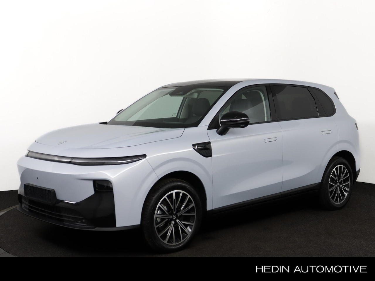 Leapmotor B10 - Design ProMax 67.1 kWh 18% Bijtelling | Full Map Navigatie | Panoramadak | Elektrische Kof - AutoWereld.nl