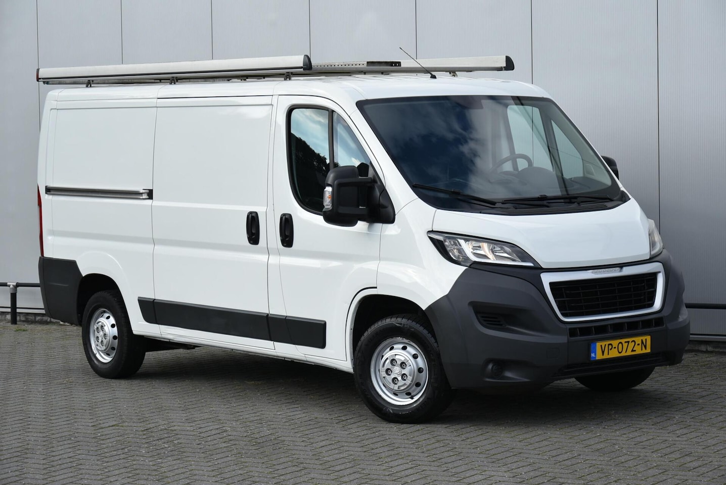 Peugeot Boxer - Bestel 2.2 HDI L2H1 2x Schuifdeur Imperial Airco Navi - AutoWereld.nl