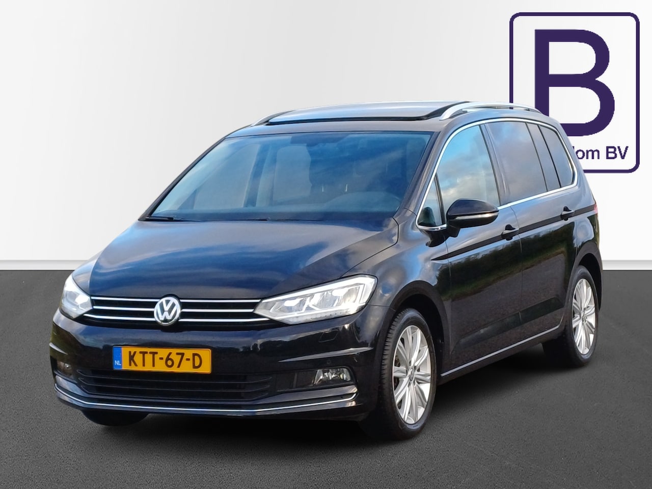 Volkswagen Touran - 1.5 TSI Highline /Pano/Trekh/Cruise/Camera/Ergo/Navi/ - AutoWereld.nl