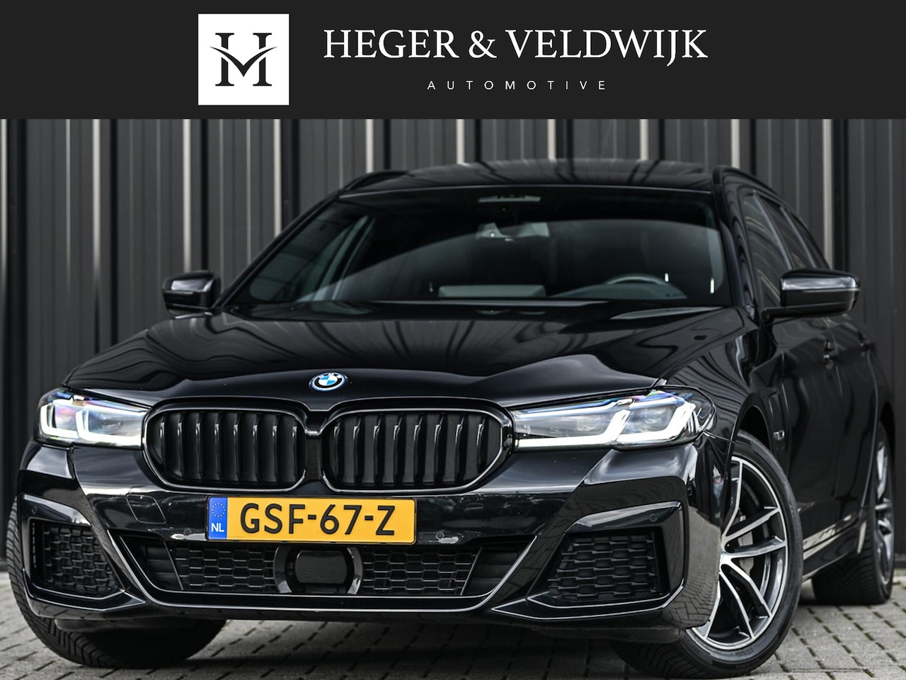 BMW 5-serie Touring - 530e Business Edition Plus M-Sport | Comfort access | Panorama dak | Active cruise | Bmw l - AutoWereld.nl