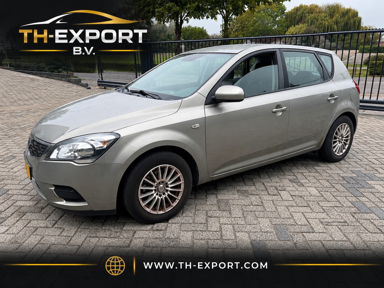 Kia Cee'd - Airco NAvi CruiseC 1.4 CVVT X-tra - AutoWereld.nl