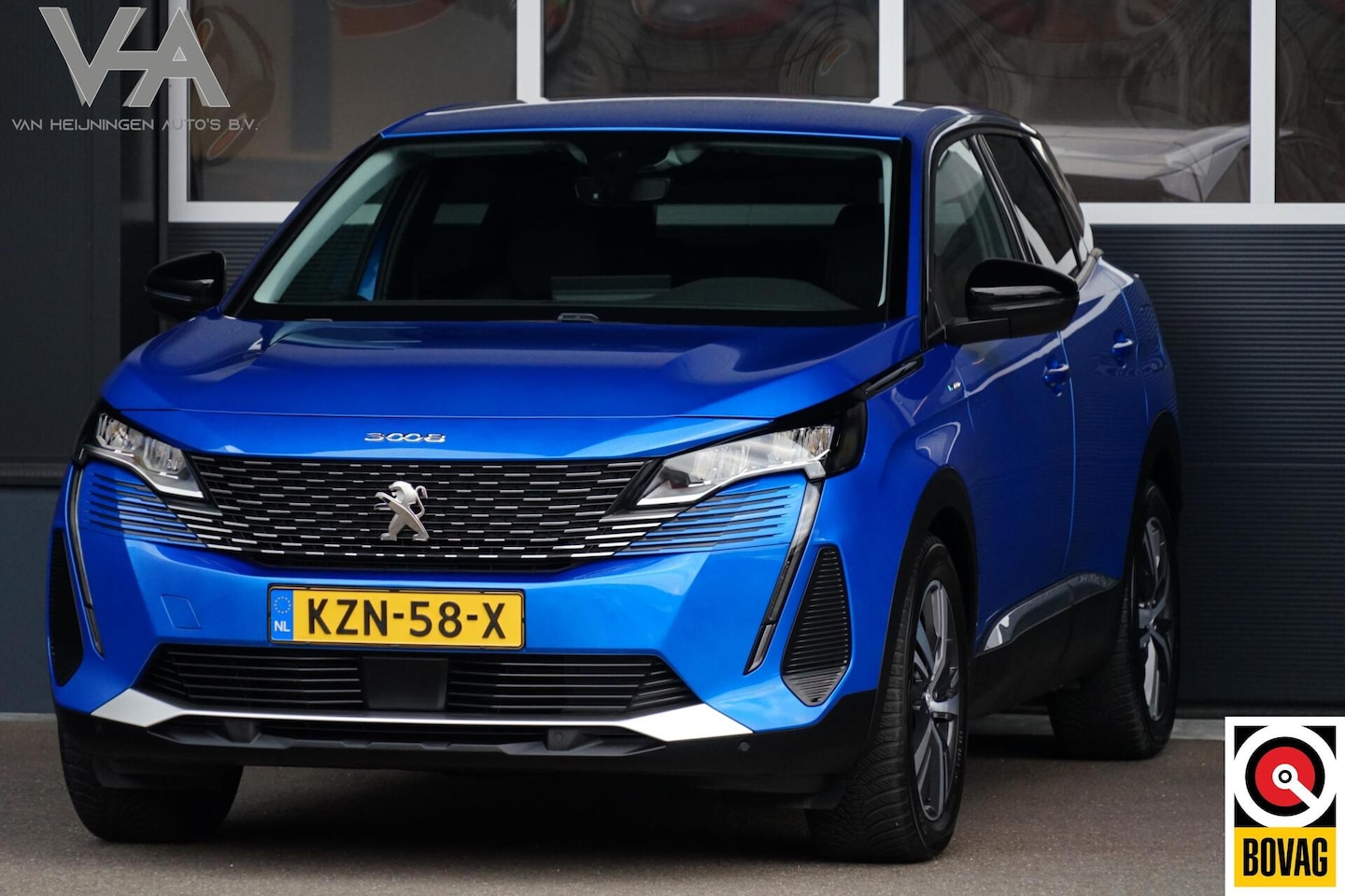 Peugeot 3008 - 1.6 HYbrid 225 Allure 1.6 HYbrid 225 Allure, SOH 96 %, trekh. cam. keyless - AutoWereld.nl