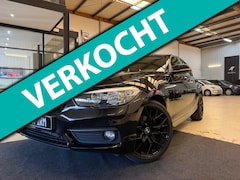 BMW 1-serie - 118i Automaat Cruise Control Stoelverwarming Parkeersensoren achter Start-stopsysteem Boor