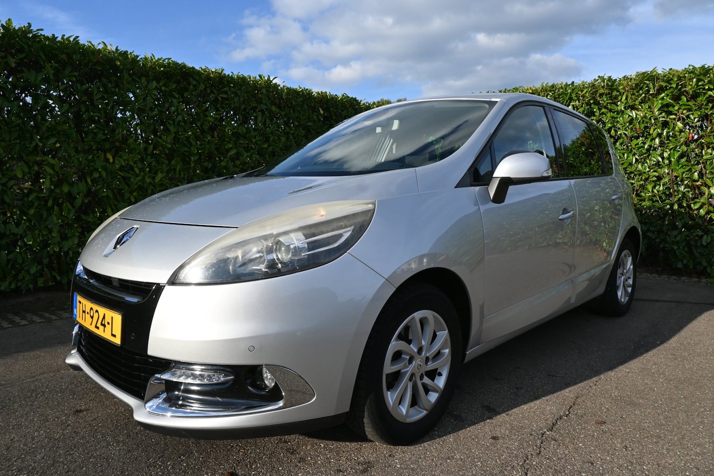 Renault Scénic - 1.4 TCe Expression 1.4 TCe Expression. - AutoWereld.nl