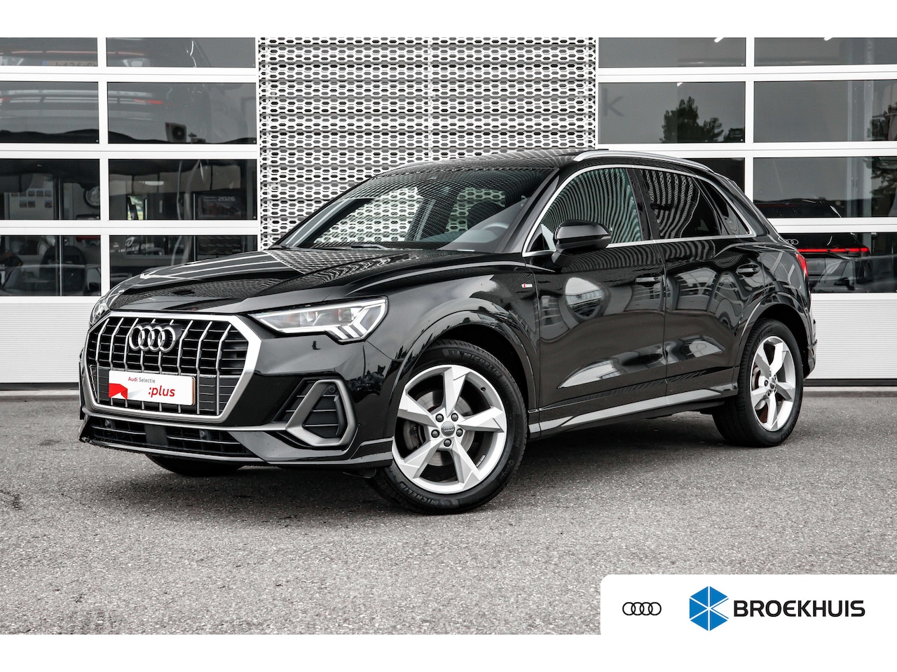 Audi Q3 - 35 TFSI S Line edition one | Panoramadak | Adapt. Cruise | Stoelverwarming | Dodehoek dete - AutoWereld.nl