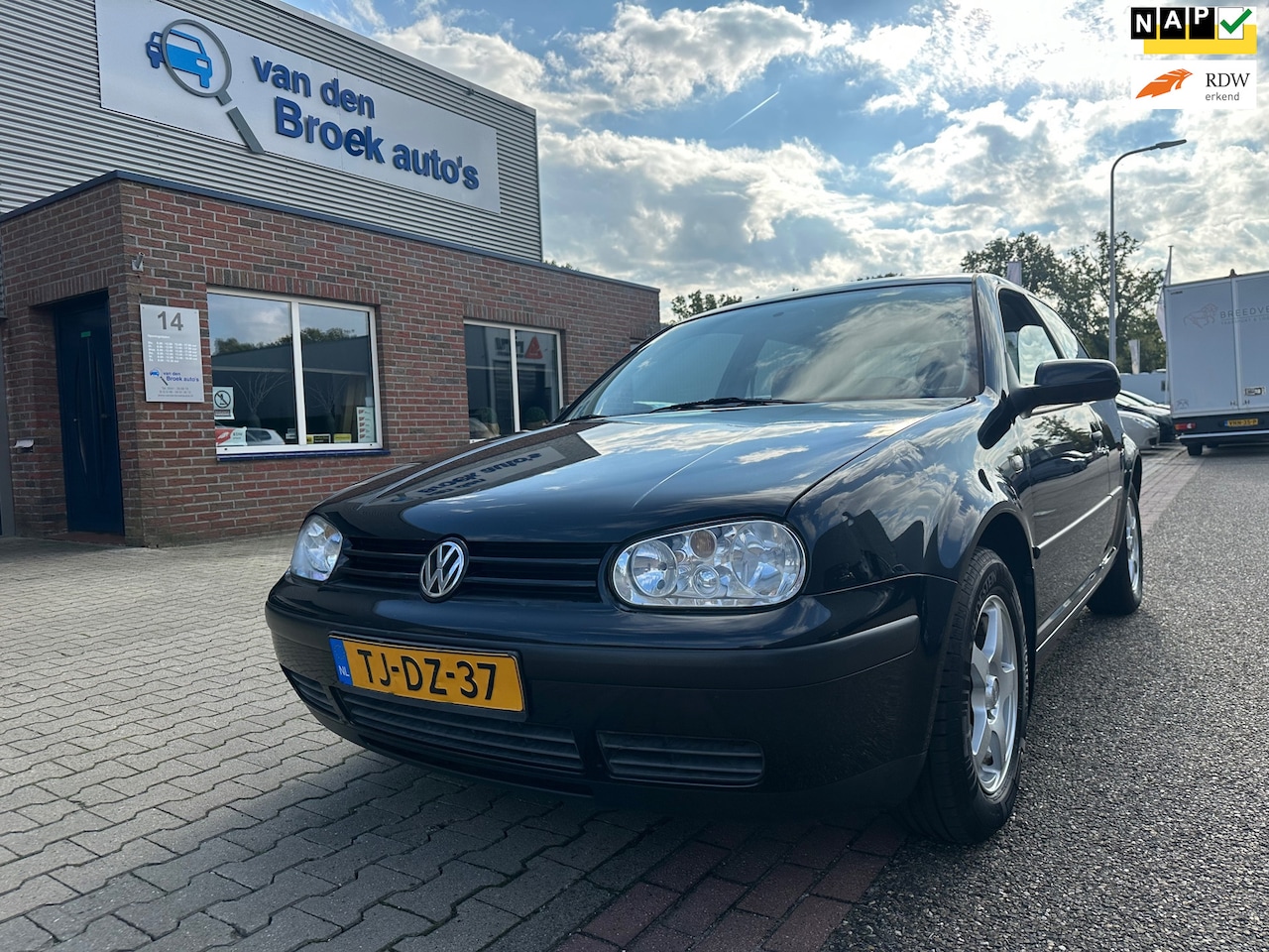 Volkswagen Golf - 1.4-16V Trendline /APK bij aflevering/ gewoon goed - AutoWereld.nl