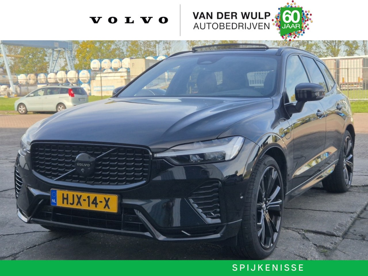 Volvo XC60 - T8 455PK AWD Ultra Black Edition | Trekhaak | 360 | Schuifdak | Luchtvering | - AutoWereld.nl