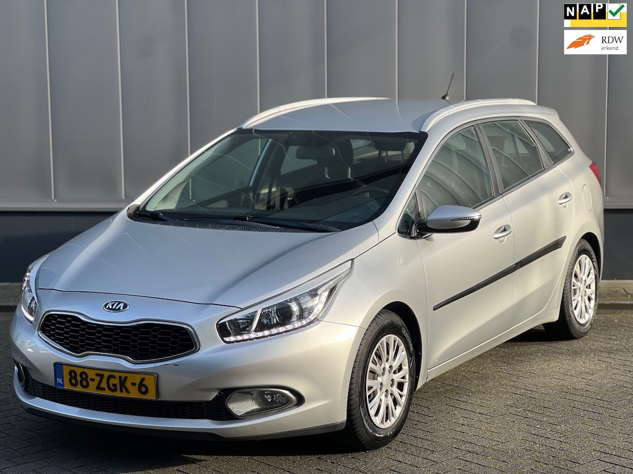 Kia Cee'd Sportswagon - 1.6 GDI Comfort Pack 1.6 GDI Comfort Pack - AutoWereld.nl