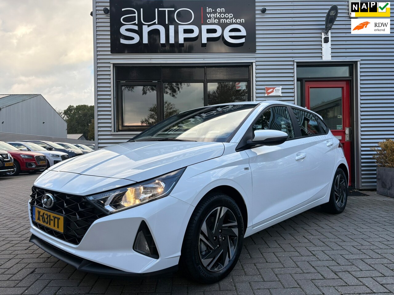 Hyundai i20 - 1.0 T-GDI Comfort Smart -AIRCO-CRUISECONTROL-LANE ASSIST-CAMERA-APPLE CARPLAY/ANDROID AUTO - AutoWereld.nl