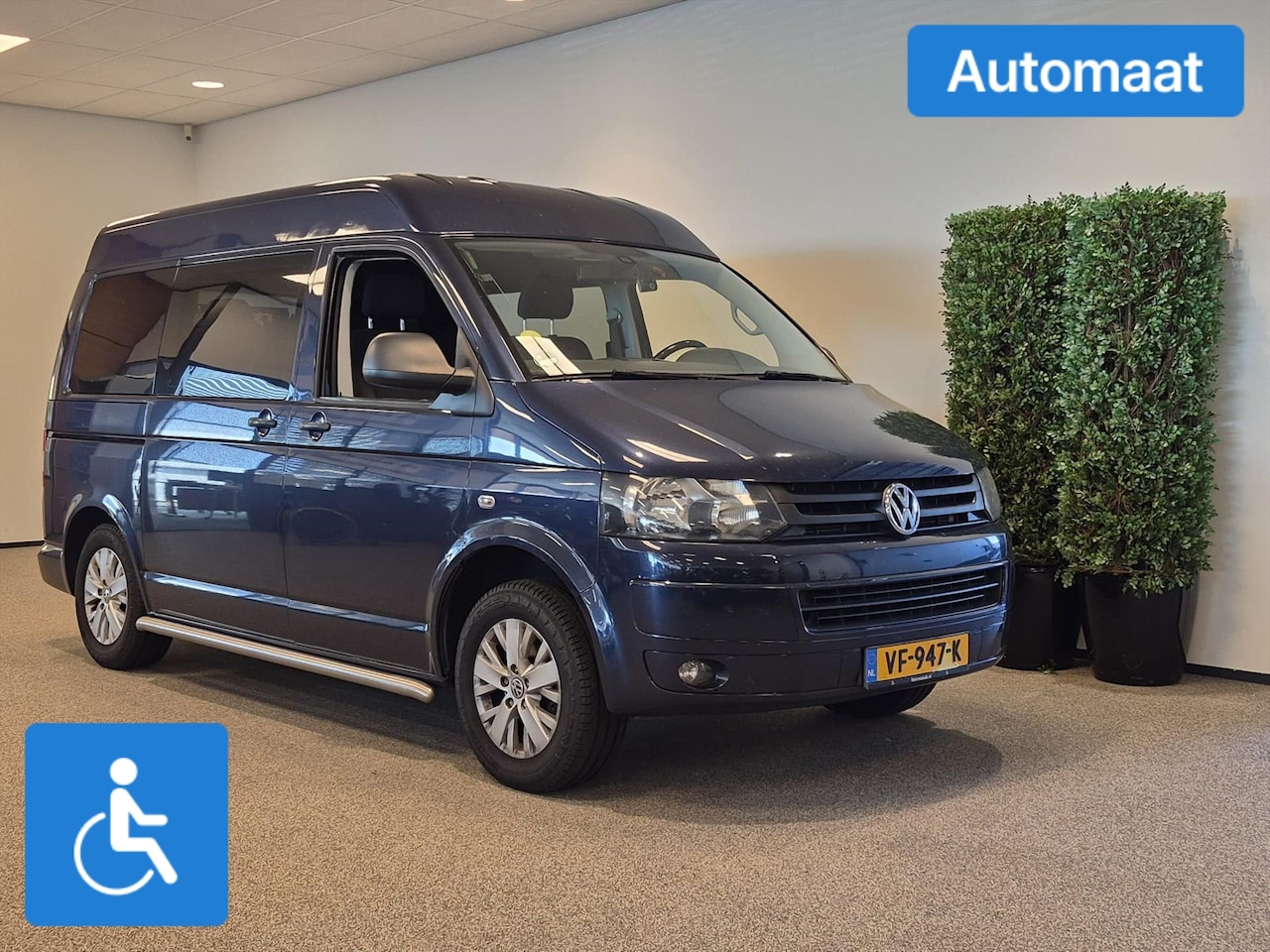 Volkswagen Transporter - L1H2 Rolstoelbus Automaat 4+1 of 5+0 - AutoWereld.nl