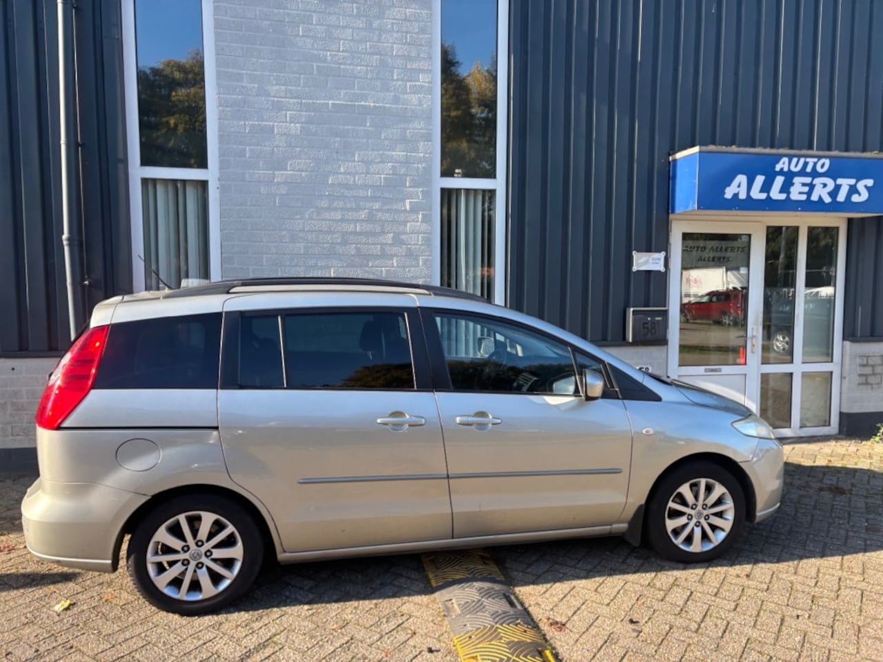 Mazda 5 - 1.8 EXCLUSIVE 6 PEERSOONS - AutoWereld.nl