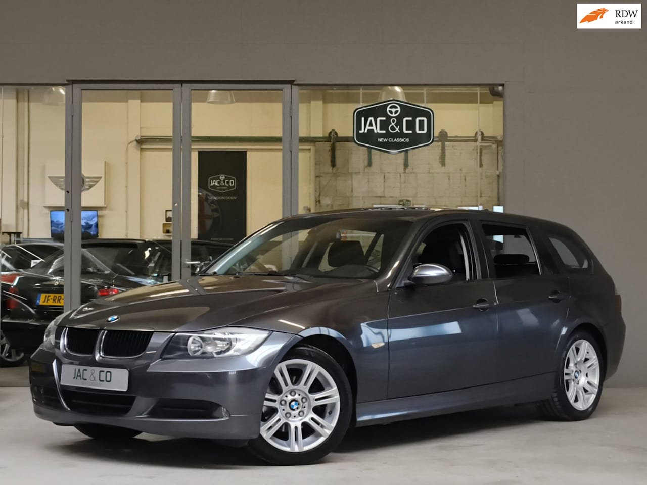 BMW 3-serie Touring - 318i Business Line automaat - AutoWereld.nl