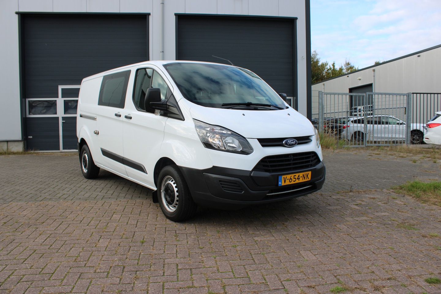 Ford Transit Custom - 290 2.0 TDCI L2H1 Economy Edition 290 2.0 TDCI L2H1 Economy Edition - AutoWereld.nl