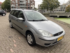 Ford Focus Wagon - 1.6-16V Cool Edition