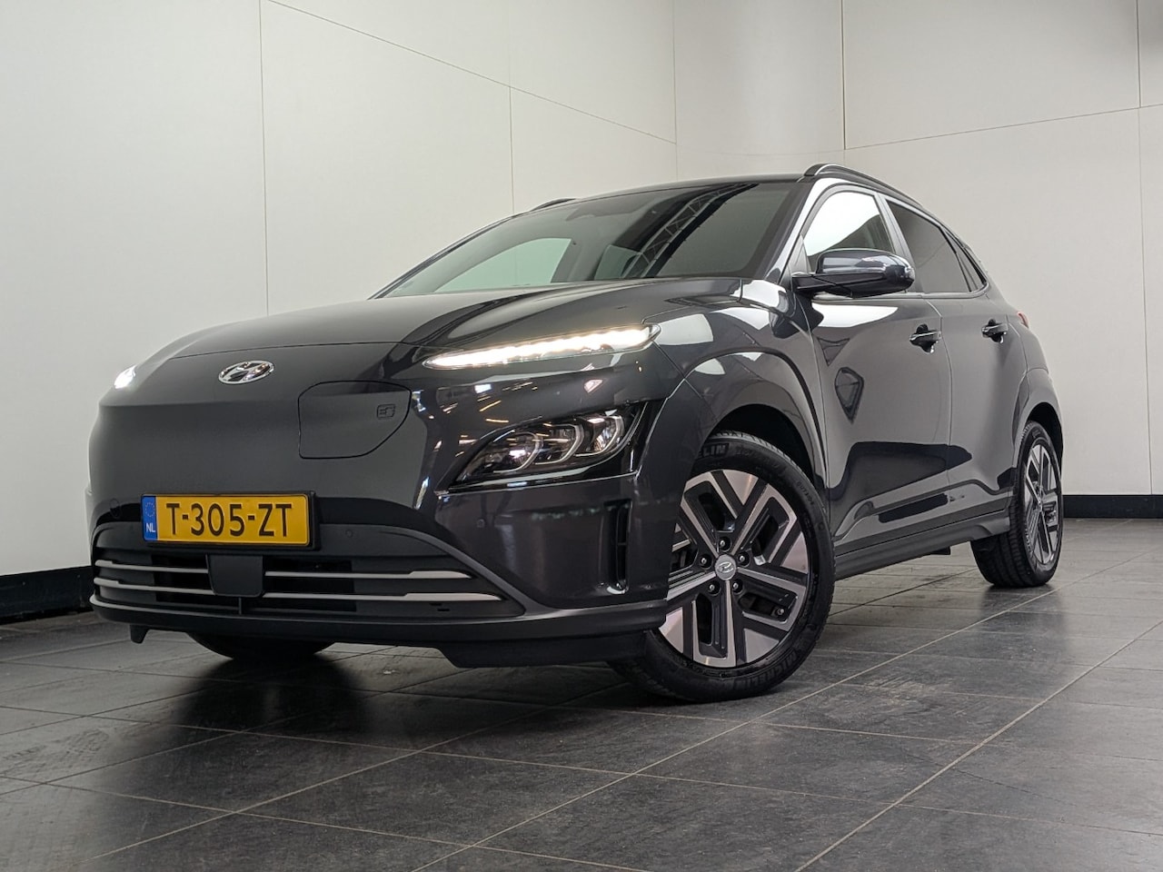 Hyundai Kona Electric - EV Business 64 kWh 204pk | SOH 94% | Camera | Leder | 3 fase laden | Carplay | Premium aud - AutoWereld.nl