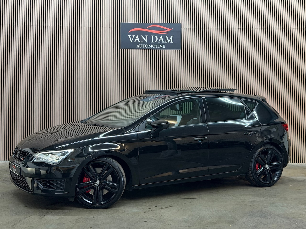SEAT Leon ST - 2.0 TSI Cupra 280PK 2016 PANO LED CRUISE NAVI - AutoWereld.nl