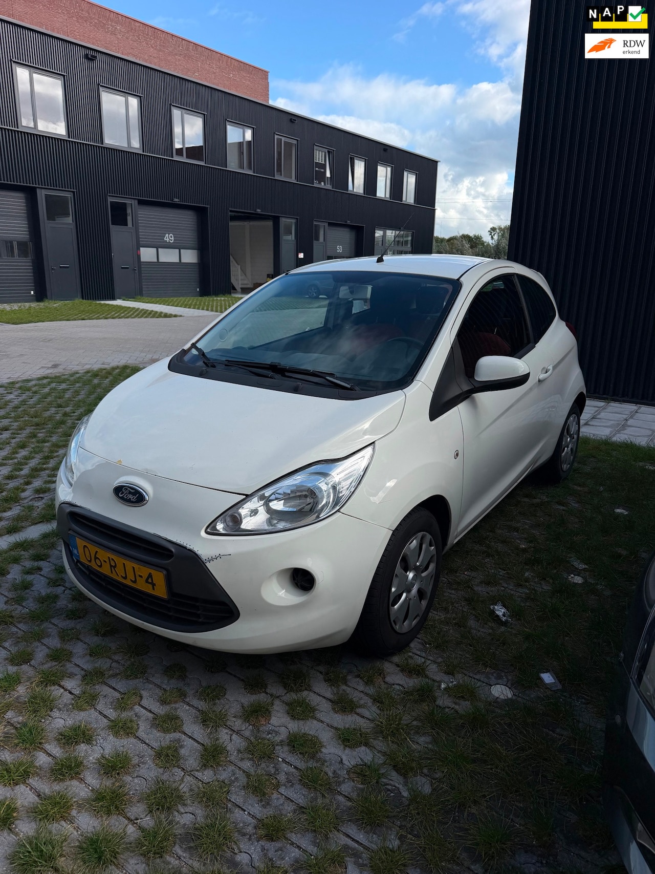 Ford Ka - 1.2 Limited start/stop | LEES TEKST | HANDEL/EXPORT - AutoWereld.nl