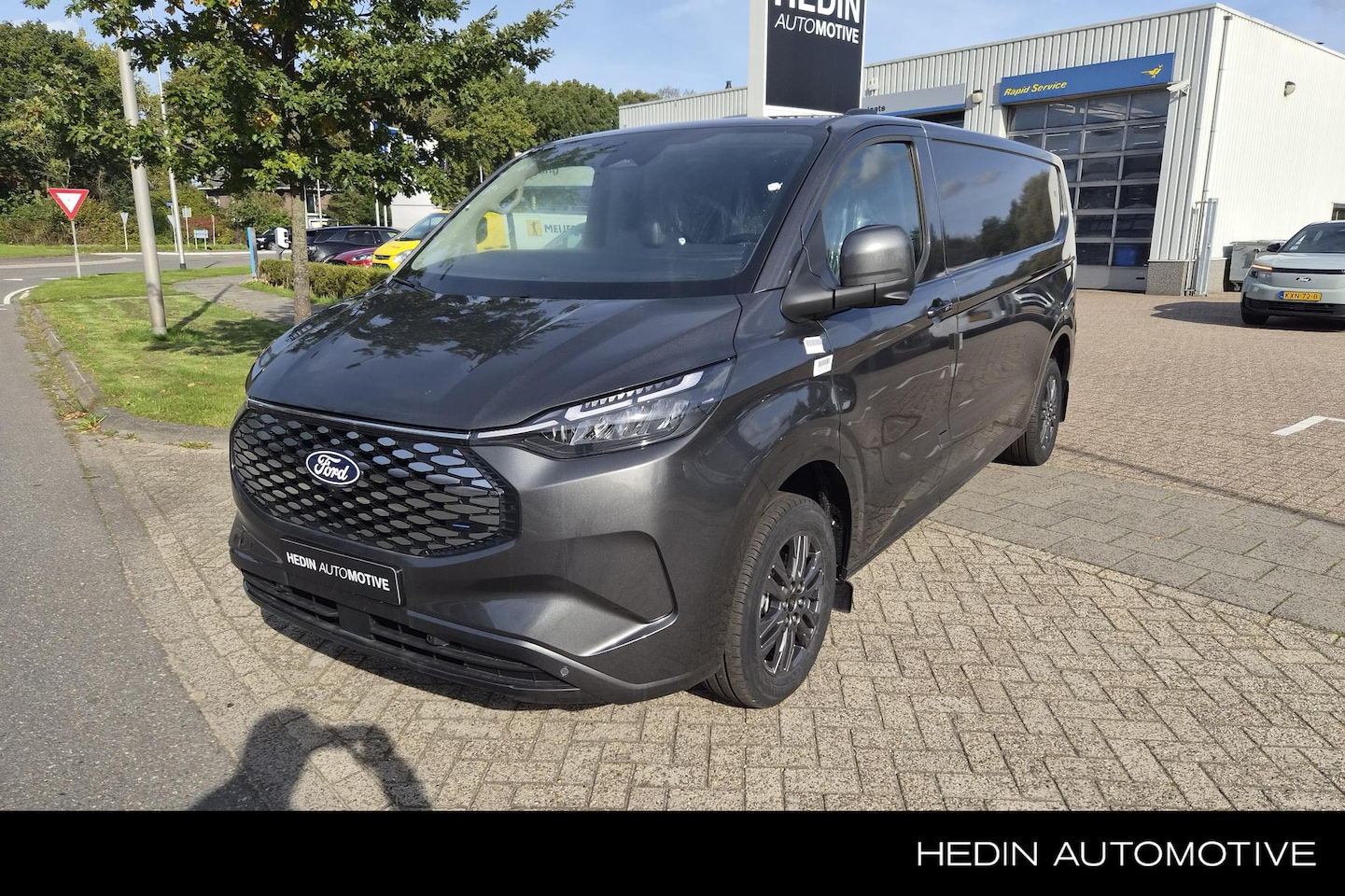 Ford E-Transit - Custom L2H1 Limited te bestellen! - AutoWereld.nl