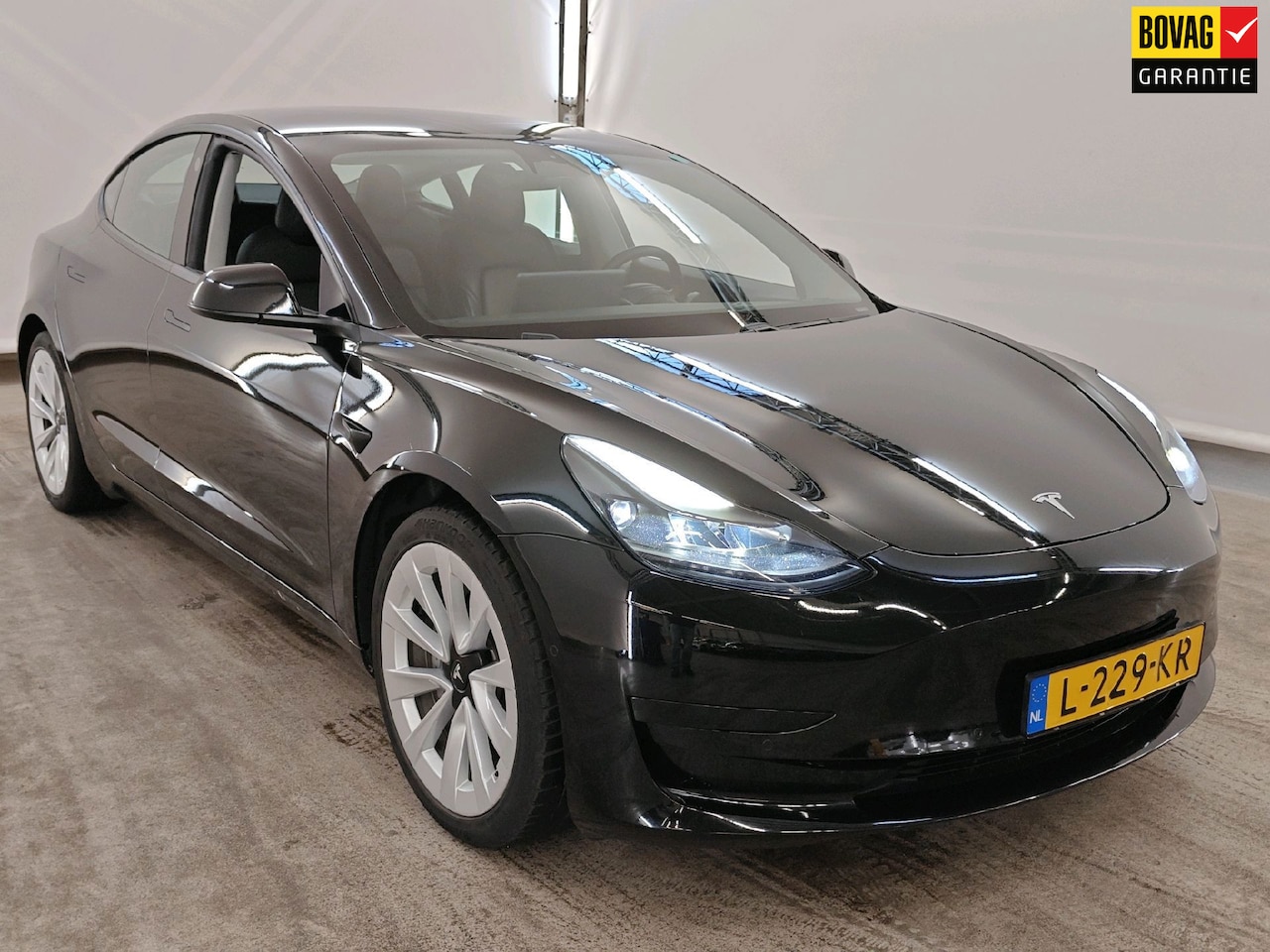 Tesla Model 3 - RWD Plus 60 kWh SOH 92,9 % 19"LMV / WARMTEPOMP / AUTOPILOT / 1e EIG. / INCL. BTW - AutoWereld.nl