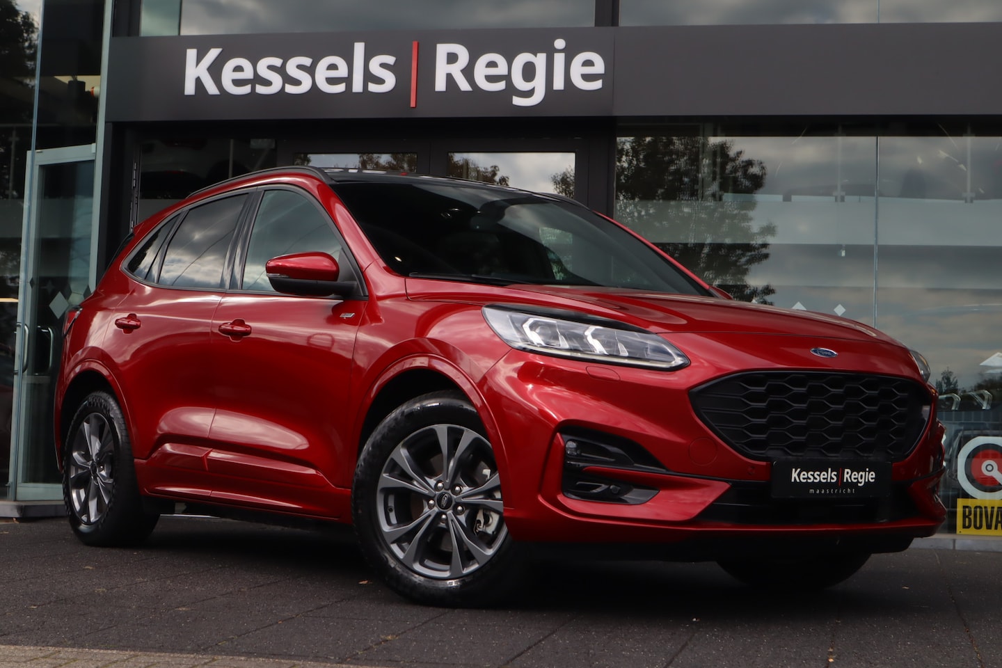 Ford Kuga - 2.5 PHEV ST-Line X | Pano | AFN.trekhaak | B&O | Elec.a.klep | H&O - AutoWereld.nl