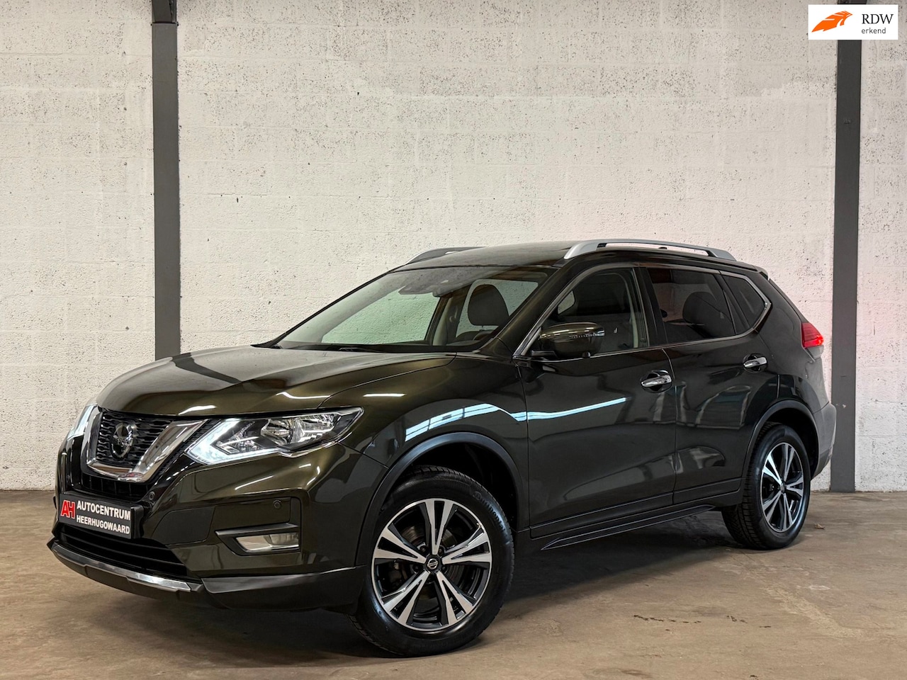 Nissan X-Trail - 1.3 DIG-T N-Connecta AUT|Pano|Navi|Cruise|Clima|Dealer Onderhouden !! - AutoWereld.nl