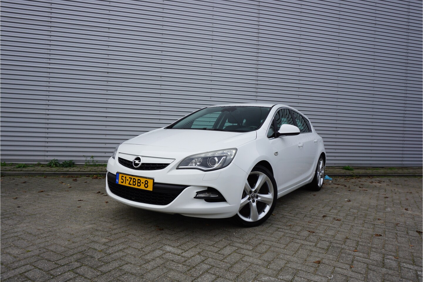 Opel Astra - 1.4 Turbo GT Airco / Navi / Cruise / Parkeers. / Elektr. ramen / Trekhaak / Lm velgen / NA - AutoWereld.nl