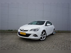 Opel Astra - 1.4 Turbo GT Airco / Navi / Cruise / Parkeers. / Elektr. ramen / Trekhaak / Lm velgen / NA