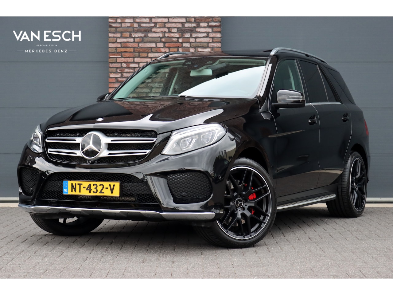 Mercedes-Benz GLE-Klasse - 400 4MATIC AMG Line | Distronic+ | Luchtvering | Schuifdak | Trekhaak | Nappa-Leder | Surr - AutoWereld.nl