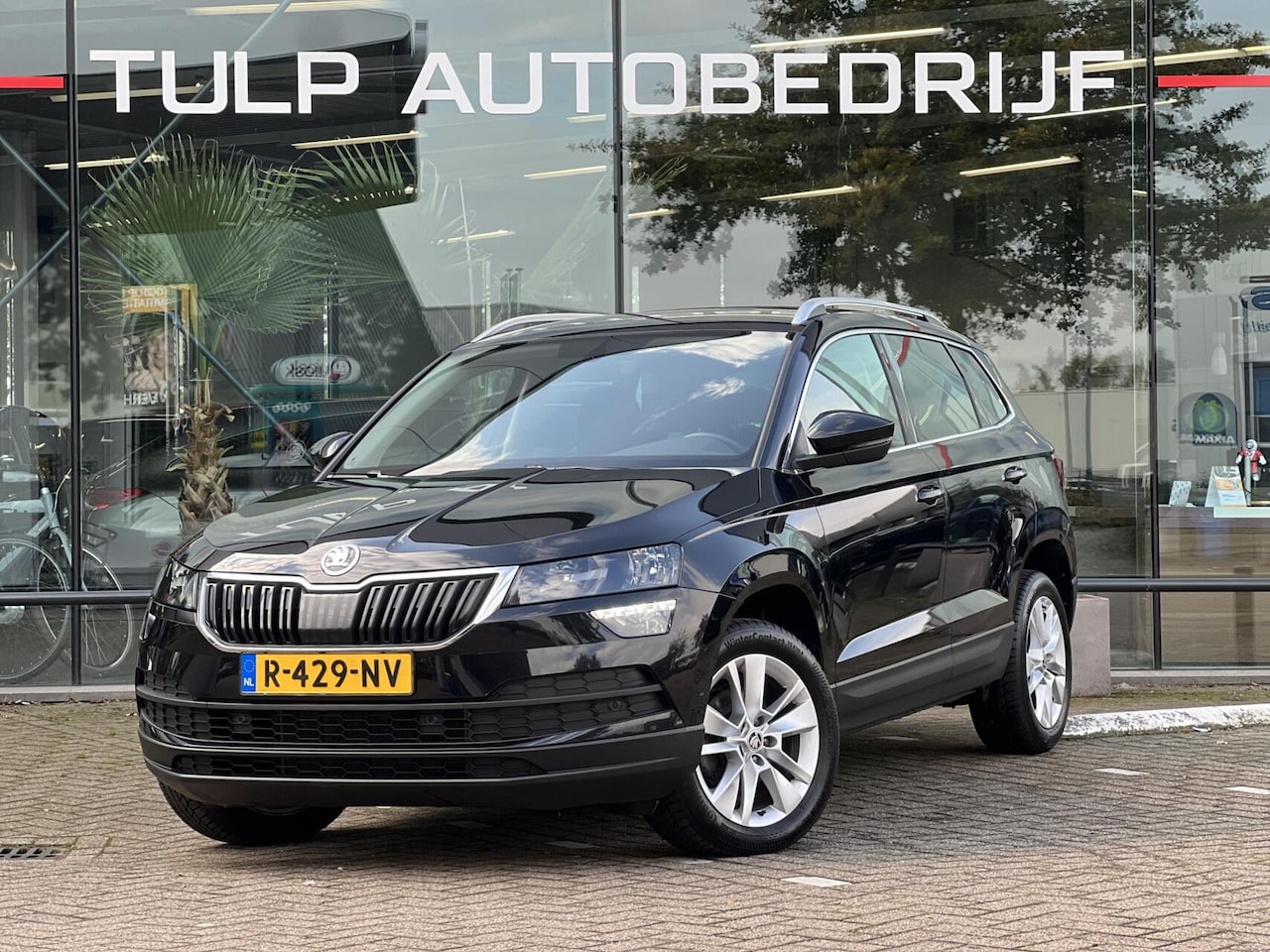 Skoda Karoq - 1.5 TSI ACT Business Ed. Automaat Sportstoelen - AutoWereld.nl