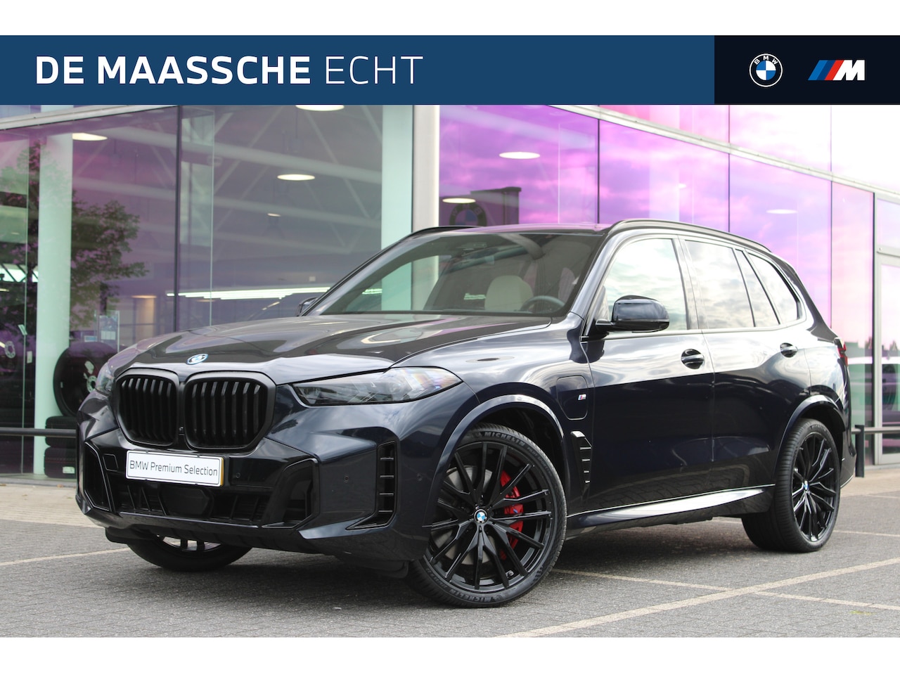 BMW X5 - xDrive50e M Sport Automaat / Panoramadak Sky Lounge / Trekhaak / Massagefunctie / Parking - AutoWereld.nl