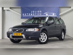 Volvo XC70 - 2.5 T Summum Trekhaak Clima Leer Xenon Nieuwe APK Garantie Mooi