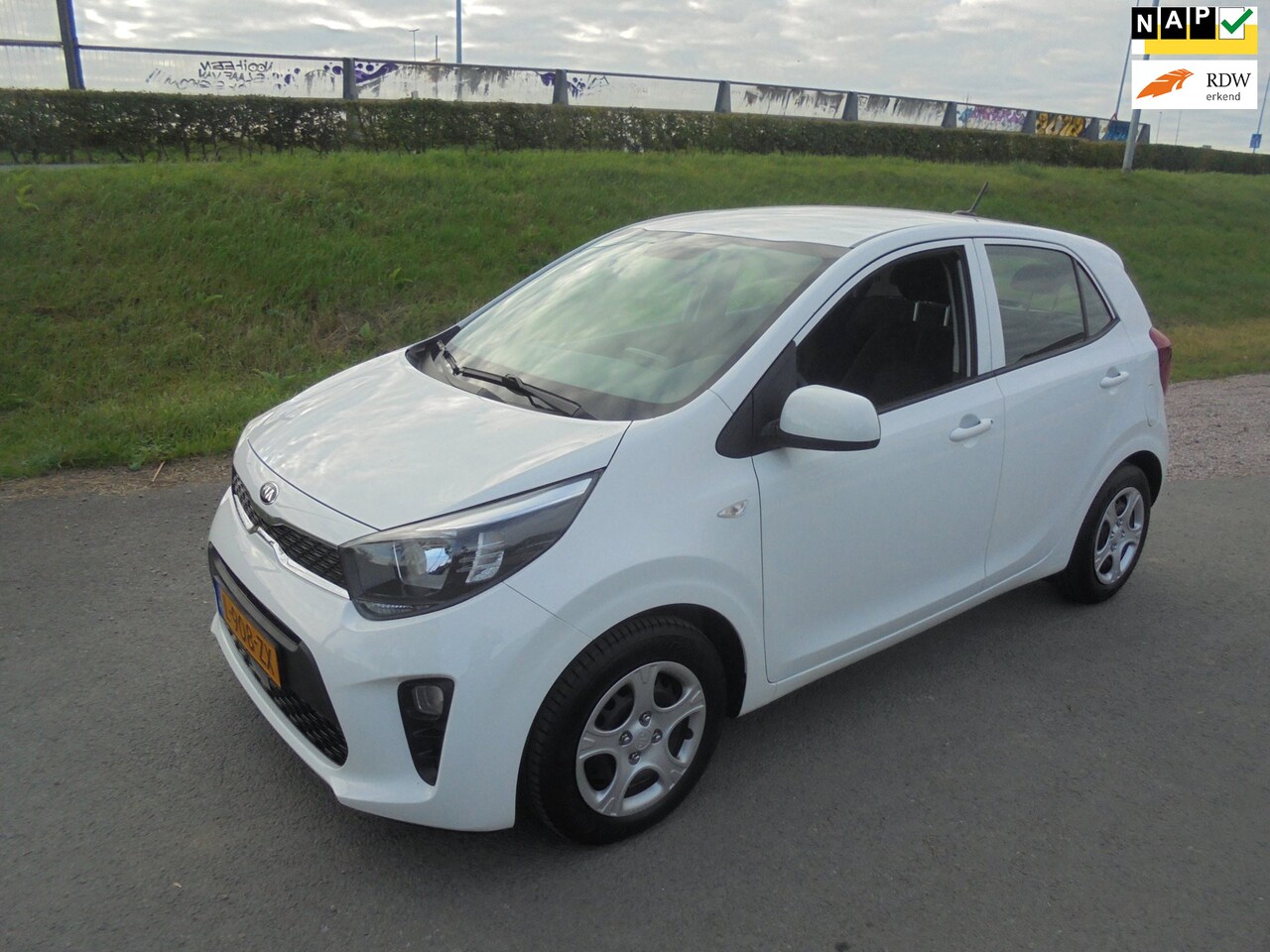 Kia Picanto - Kia picanto 1.0 Benzine airco 47.000km eerste eigenaar - AutoWereld.nl