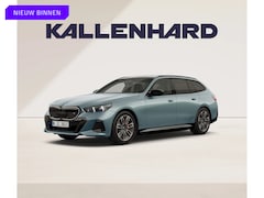 BMW i5 Touring - M60 xDrive - Pano - Head-up - Adaptief Onderstel Prof