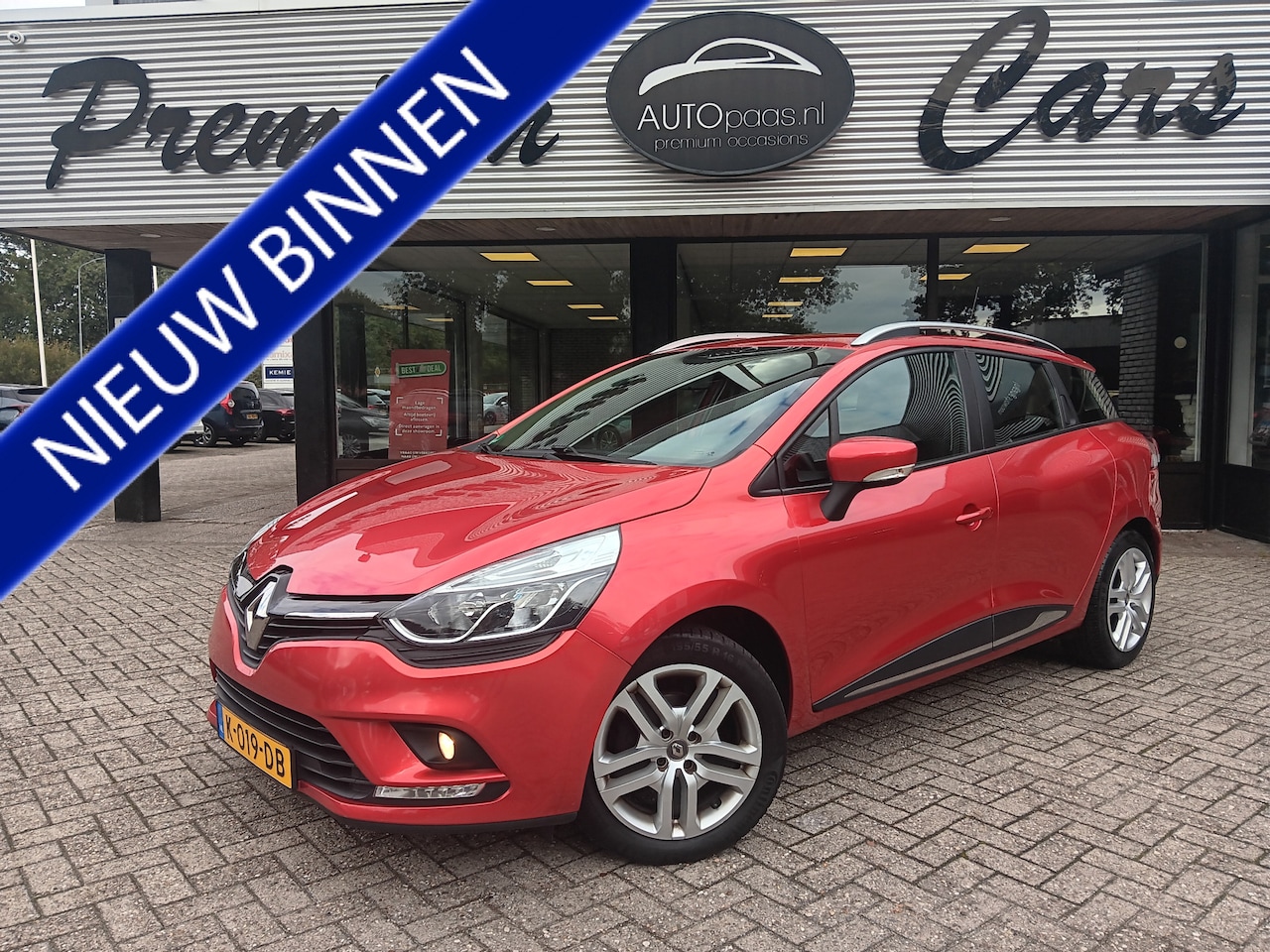 Renault Clio Estate - 0.9 TCe Limited 0.9 TCe Limited,NAV,CRUISE,TREKH,HISTORIE,STOELVERW - AutoWereld.nl