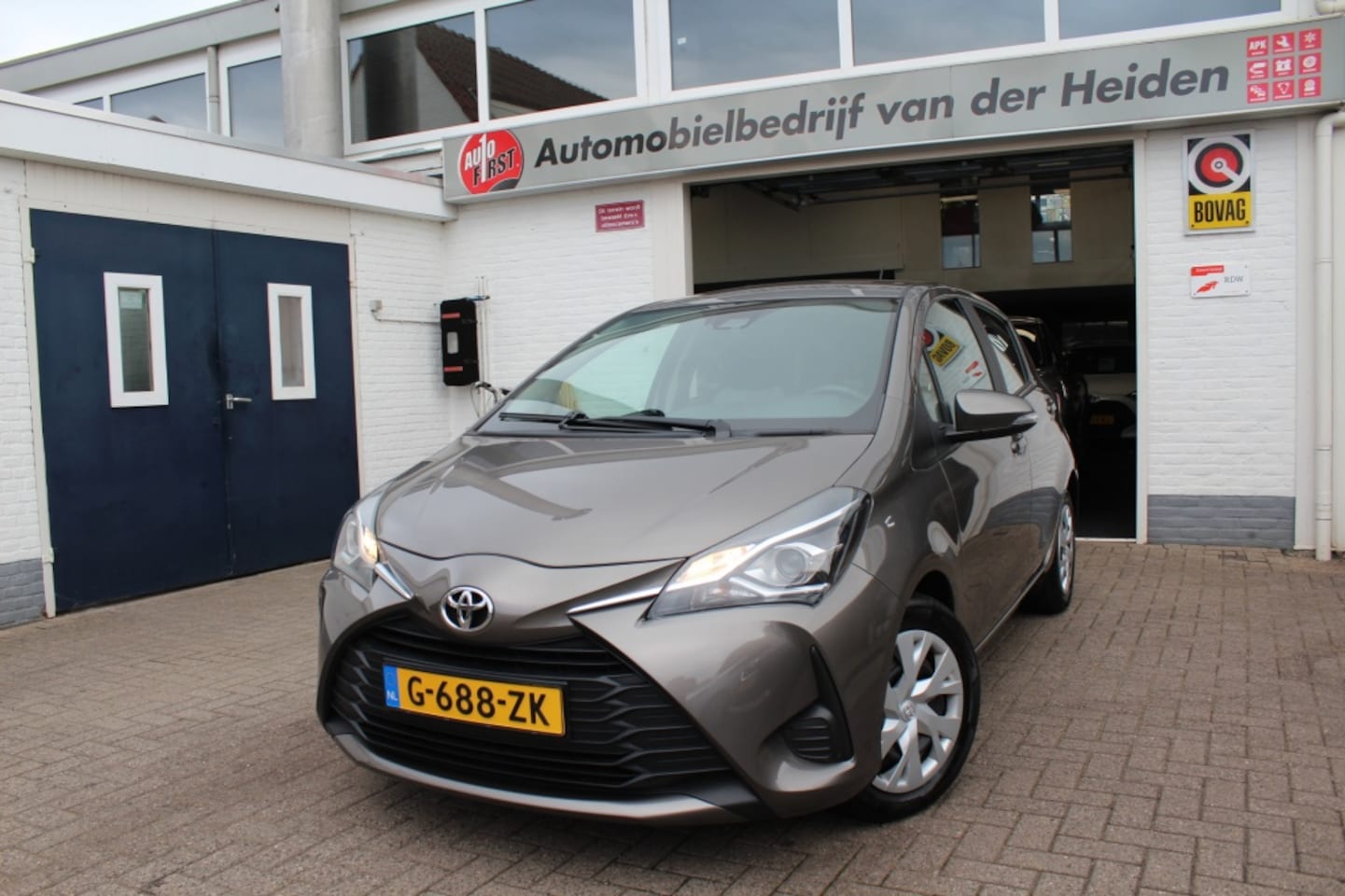 Toyota Yaris - 1.5 VVT-i Active Automaat - AutoWereld.nl